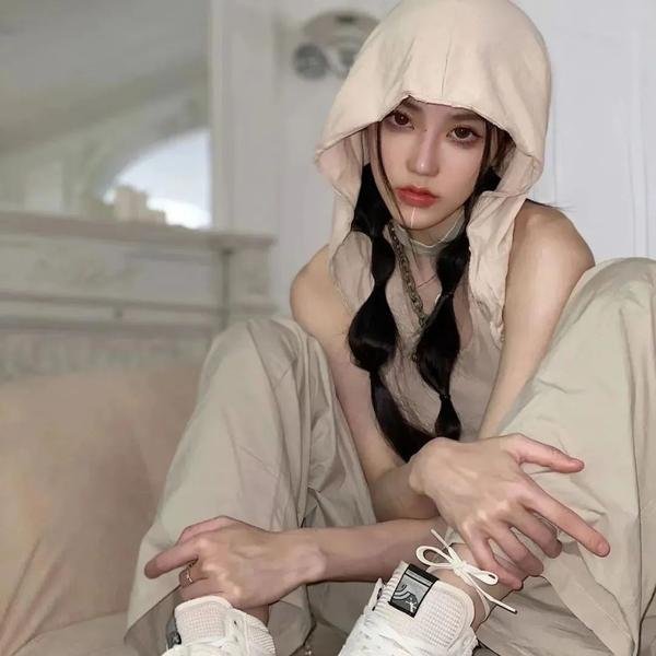 砍柴姑娘封面